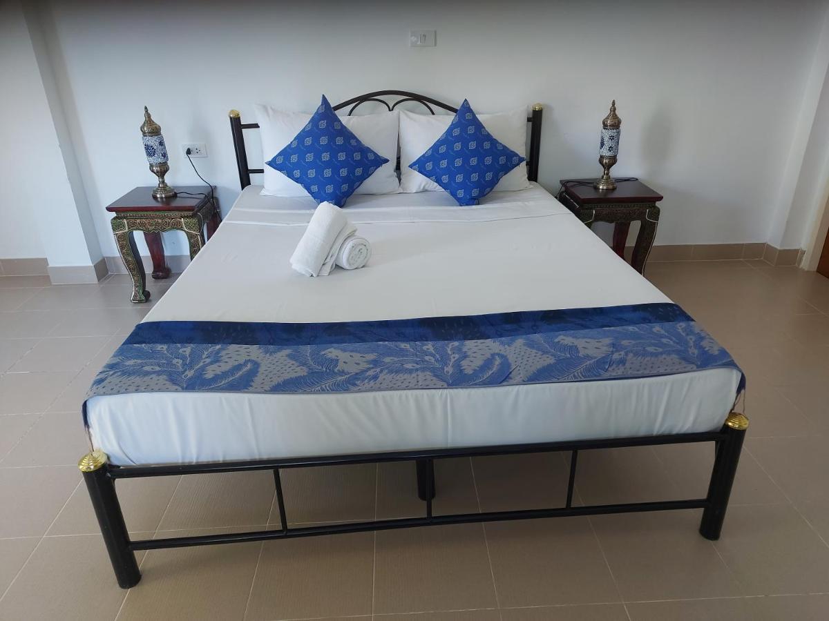 The Beach Boutique Resort Бан-Пак-Нам-Пран Экстерьер фото