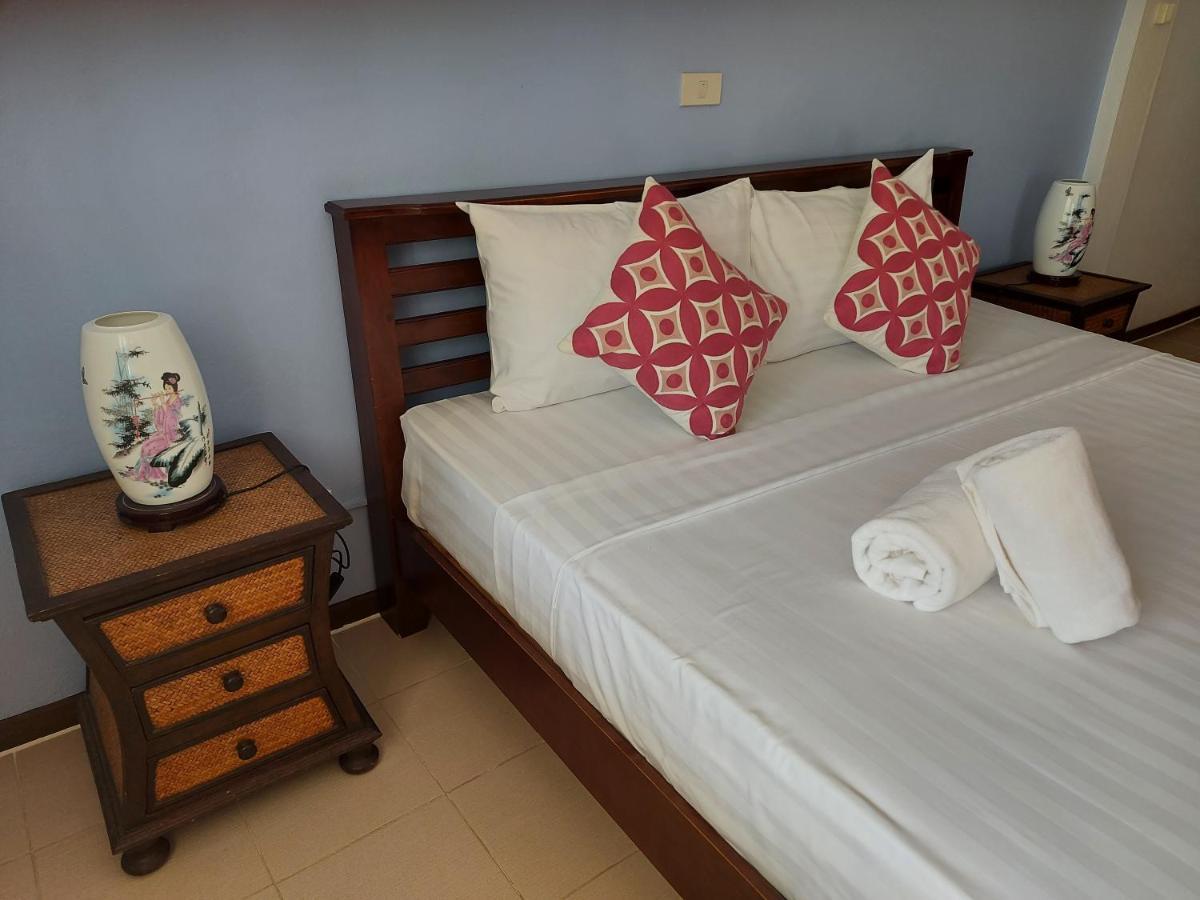 The Beach Boutique Resort Бан-Пак-Нам-Пран Экстерьер фото